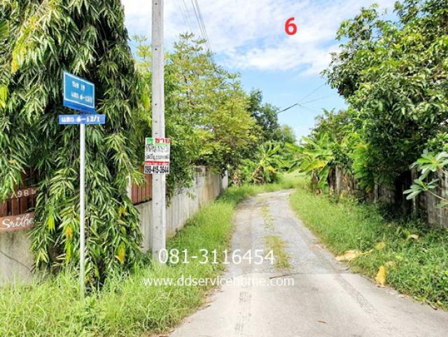 ขายที่ดิน 110 ตรว. ราคา 2.5 ล้าน (22,700-/ ตรว)ถนนหลัก พุทธมณฑลสาย 3 แยก 19  เหมาะสร้างบ้าน หรือ ธุรกิจ ต่างต่าง ใกล้ เซ็นทรัลศาลายา 