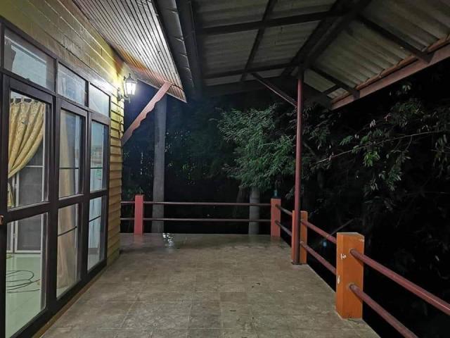 ขาย/ให้เช่า บ้านพักตากอากาศ บนเนินเขา 367 ตารางวา ทางไปเขาใหญ่ค่ะ อ.มวกเหล็ก จ.สระบุรี