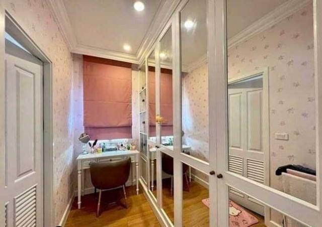 บ้านเดี่ยว 2 ชั้น หมู่บ้านภัสสร เพรสทีจ พัฒนาการ 38  ทำเลทอง   เข้าออกได้ 3 เส้นทาง     