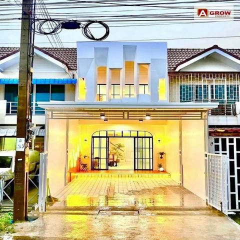ม. รุ่งกานต์2 ไทรน้อย บ้านรีโนเวทใหม่ ตกแต่งสวยแถมฟรีเฟอร์นิเจอร์ มีมุมนั่งชิวน่ารักๆ พร้อมเข้าอยู่ได้เลย