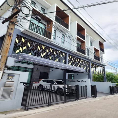 ขาย/เช่า โครงการ Dimond Ville โชคชัย 4 หลังมุมฝั่งซ้าย  บ้านตกแต่งหรู Luxury Home Office โฮมออฟฟิศ 3 ชั้น ครึ่ง ตกแต่งครบ พร้อมเฟอร์ 