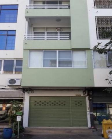 ให้เช่าอาคารพาณิชย์ 4 ชั้น 220 ตรม. ติดถนนซอยรามคำแหง 140 ใกล้ทางขึ้นมอเตอร์เวย์ ใกล้ MRT น้อมเกล้า  
