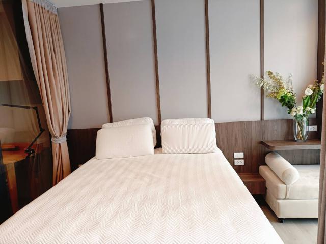 ห้องสวย ชั้น สูง วิวเทพ ให้เช่า (For Rent) คอนโด : เดอะ ไลน์ พหลโยธิน อาคาร B  ประเภท : 1 ห้องนอน 1ห้องน้ำ พื้นที่ :41ตรม.