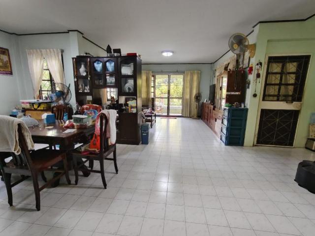 ขายด่วนบ้านเดี่ยว2ชั้น ทำเลทอง หมู่บ้านปาริชาต345 จังหวัดปทุมธานี