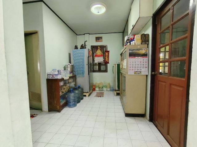 ขายด่วนบ้านเดี่ยว2ชั้น ทำเลทอง หมู่บ้านปาริชาต345 จังหวัดปทุมธานี