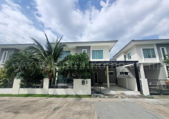 บ้านแฝด เดอะทรัสต์ ศรีนครินทร์ - แพรกษา ติดถนนแพรกษา พร้อมอยู่