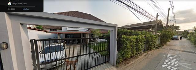 ให้เช่าบ้านเดี่ยว 2 ชั้น 99 ตรว. ลาดพร้าว 80 มีพื้นที่สวนร่มรื่น จอดรถ 4 คัน เหมาะทำออฟฟิศ เลี้ยงสัตว์ได้ เดินทางสะดวก  
