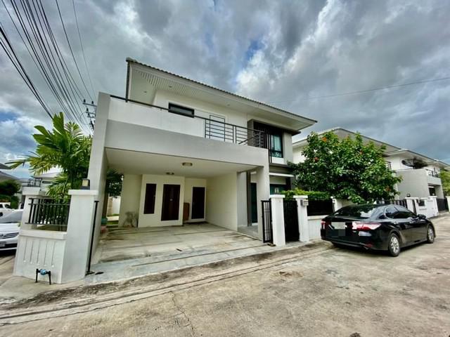 บ้านเดี่ยวให้เช่า ตรงข้ามเจปาร์ค มบ.เดอะคอมพลีท ศรีราชา TP-H0757