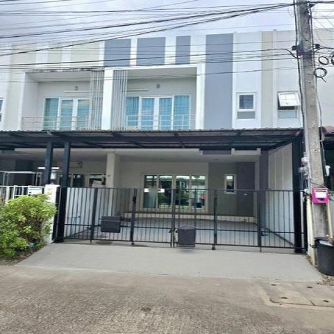 ทาวน์โฮม 2 ชั้น รีโนเวทใหม่ พร้อมเข้าอยู่ แม่เหียะ  