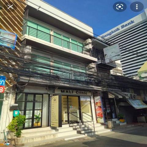 ขายอาคารพาณิชย์ 3 ชั้น สร้างใหม่ สีลมซอย 3 หลังธนาคารกรุงเทพ ทำเลทองของกรุงเทพ *** ขายพร้อมผู้เช่า 