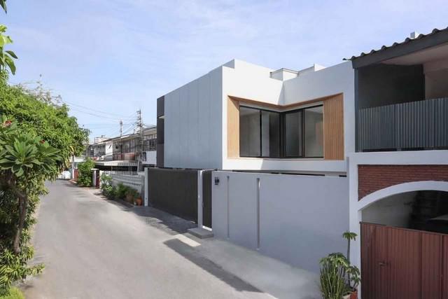 P228 ขาย บ้านเดี่ยว 3 ชั้น โซน ลาดพร้าว 47  โชคชัย 4 ใกล้ MRT โชคชัย 4 เพียง 750 ม. บ้านสวย สร้างใหม่ เหมาะซื้ออยู่อาศัย