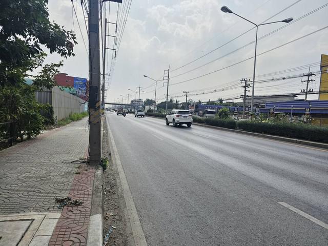 ขายที่ดินติดถนนเศรษฐกิจ แหล่งเศรษฐกิจเข้าออกได้หลายทาง