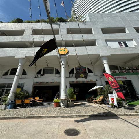 เซ้งกิจการร้าน กัญชา จอมเทียนใกล้ทะเล 2 คูหา  แต่งสวย ชั้นบนมีห้องพัก