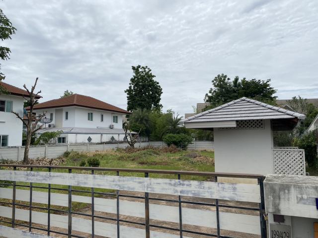 ขายที่ดินเปล่า ในหมู่บ้านดิเออบาน่า 1 ทำเลทอง  อำเภอเมืองเชียงใหม่  จังหวัดเชียงใหม่ 