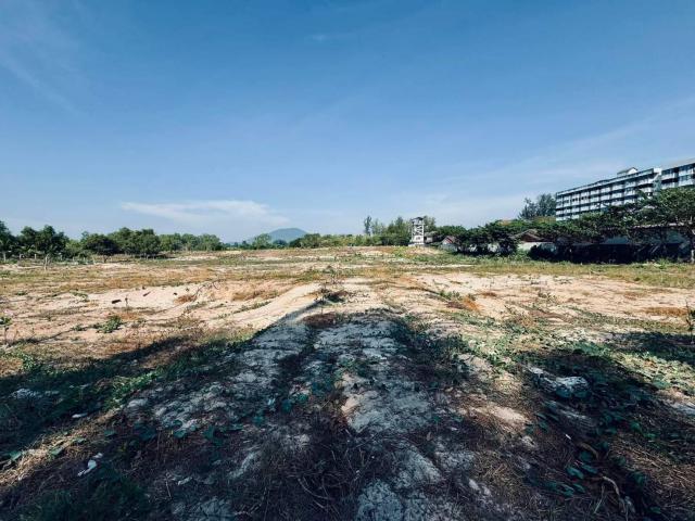 ขายที่ดินสวยมาก ริมทะเล หาดแม่รำพึง 10-3-41.8 ไร่ จ.ระยอง