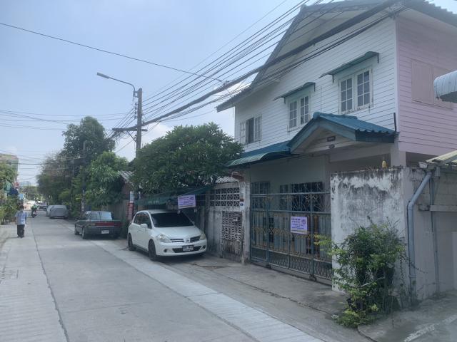 ขายที่ดินพร้อมสิ่งปลูกสร้าง ทำเลทอง อำเภอเมือง จังหวัดนนทบุรี