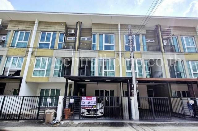 P1 ทาวน์โฮม 3 ชั้น เบล็สทาวน์ ศรีสมาน - ติวานนท์ ใกล้ทางด่วนศรีสมาน