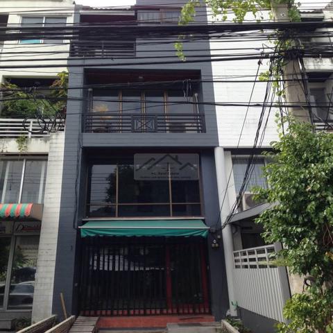 ให้เช่าโฮมออฟฟิศ 4 ชั้น 200 ตรม. ศรีวรา ทาวน์อินทาวน์ ใกล้เลียบทางด่วน 