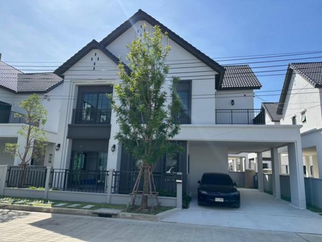 RL-024 ขายบ้านเดี่ยว เซนโทร บางนา ( Centro Bangna )ขนาด 58 ตร.ว.  ตกแต่ง พร้อมอยู่ ใกล้ Mega Bangna rdsluxury