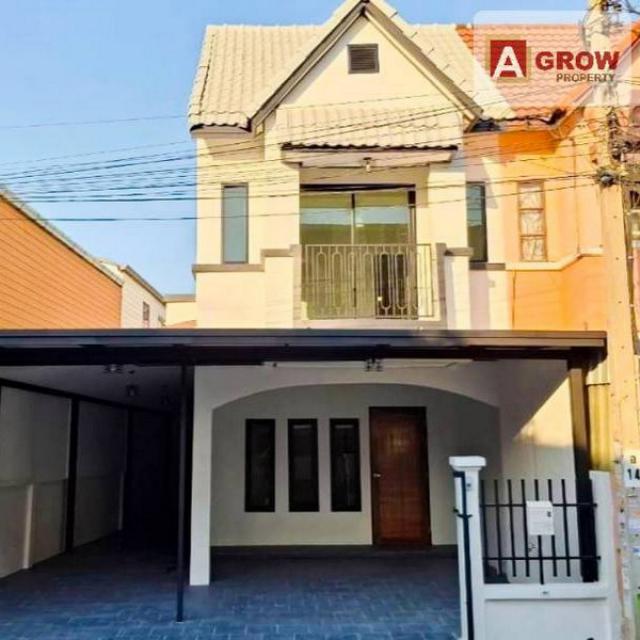 หมู่บ้านสวีทโฮม ถนนบางกรวย-ไทรน้อย หน้าบ้านกว้าง ตกแต่งพร้อมอยู่