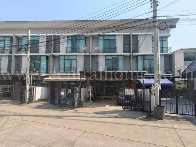 ทาวน์โฮม 3 ชั้น พฤกษาวิลล์ 65/2 ศรีสมาน ถนนเมน หน้าบ้านไม่ชนใคร