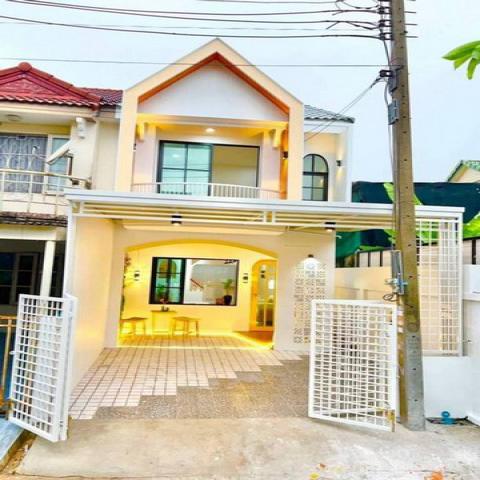 ขาย  หมู่บ้านสิรารมย์ 95 ตรม 19.10 ตรว ถ.บ้านกล้วย-ไทรน้อย ตำบลพิมลราช อำเภอบางบัวทอง จังหวัดนนทบุรี 11110