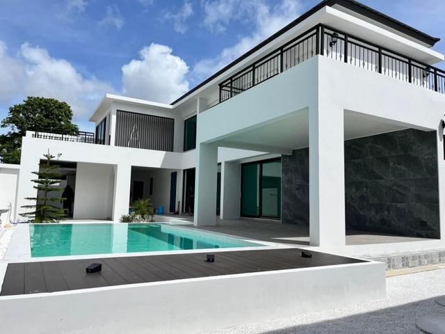Modern Luxury  Pool villa    Map Prachan lake  Area approximate 167 SQ.m