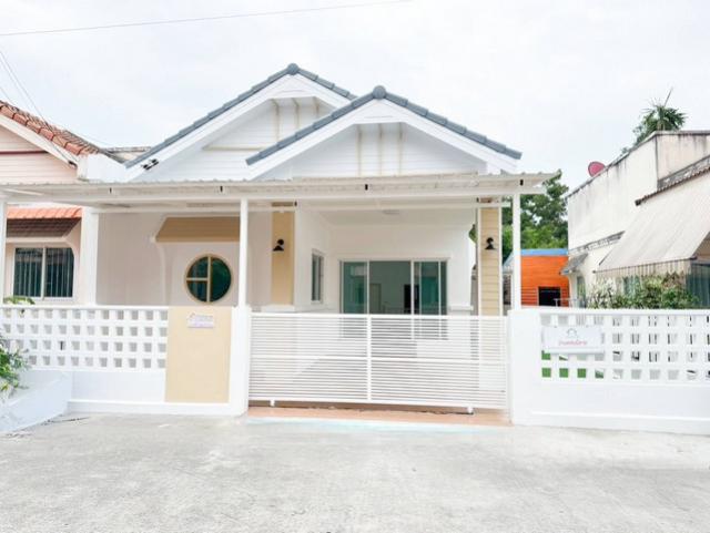 บ้านมินิมอล ใกล้ห้างบิ๊กซี เซ็นทรัล ใจกลางเมืองระยอง ผ่อนเดือนละ 6000 บาท