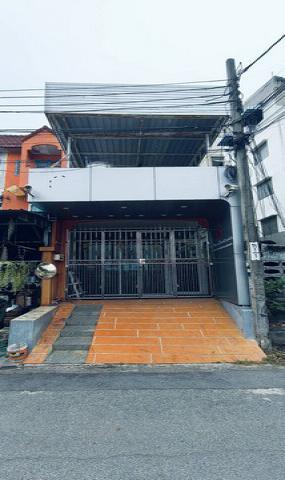 ขาย ทาวน์เฮ้าส์ 3 ชั้น นิลุบลวิลล์ หลังมุม ตรงข้ามบิ๊กซีบางพลี สมุทรปราการ rพื้นที่ใช้สอย 144 ตร.ม.