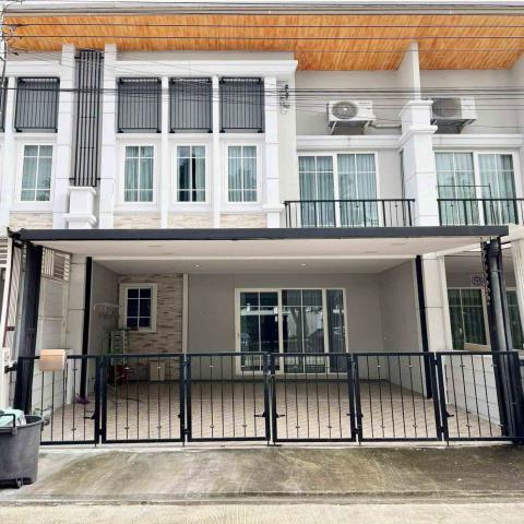ให้เช่าทาวน์โฮม 2ชั้น โครงการโกลเด้น ทาวน์ ๒ ลาดพร้าว-เกษตรนวมินทร์ ซอยนวมินทร์42  หรือซอยประเสริฐมนูกิจ 48 (เข้าได้2ทาง)