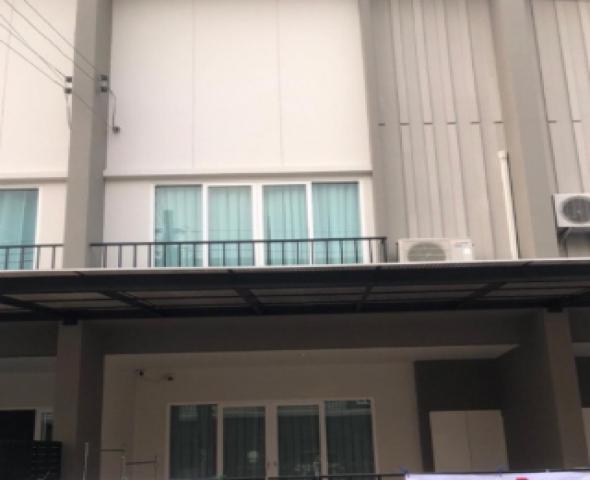 ให้เช่าบ้านทาวน์โฮม  เฌอ วัชรพล ถนนสุขาภิบาล5 ซอย 70 สายไหม
