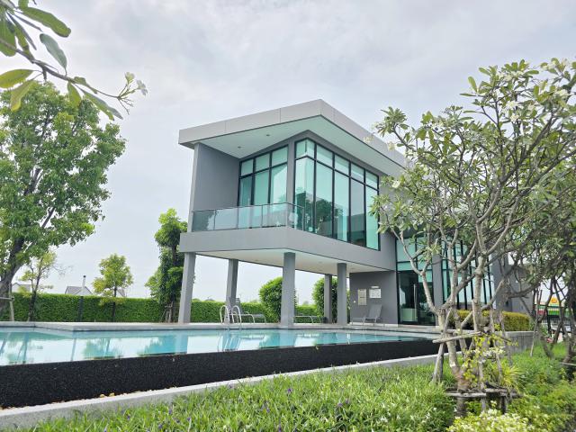 ด่วน ขาย เซนโทร ประชาอุทิศ 90 บ้าน 4 นอน 4 น้ำ สภาพใหม่
