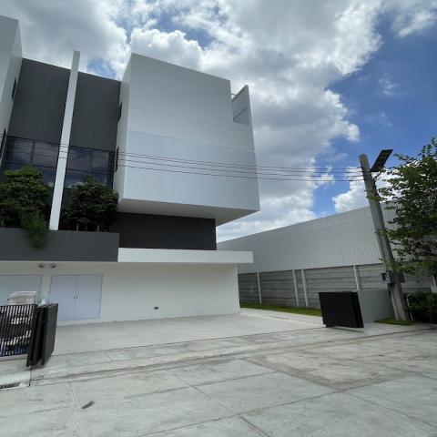 BH2396 ให้เช่าบ้านแฝด 3.5 ชั้น โครงการ ARKIN VIBHAVADI ทำเลติดถนนวิภาวดี ใกล้สนามบินดอนเมือง