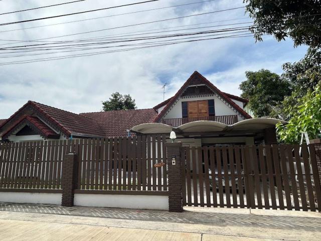 BS959 ขายด่วน บ้านเดี่ยว ชั้นครึ่ง หมู่บ้านริเวอร์ปาร์ค ลำลูกกา จังหวัดปทุมธานี  บ้านพร้อมอยู่ เพิ่งรีโนเวทและซ่อมบำรุงเสร็จ