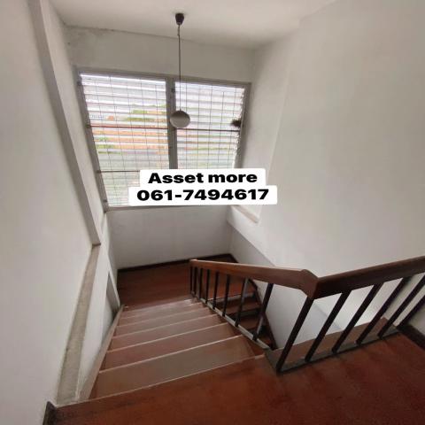 ขายและให้เช่าด่วนทาวน์เฮ้าส์ 4 ชั้น  ขนาด 36 ตรว พื้นที่ใช้สอย 300  ตรม. บนทำเลที่ดีที่สุดในซอยสุขุมวิท33 