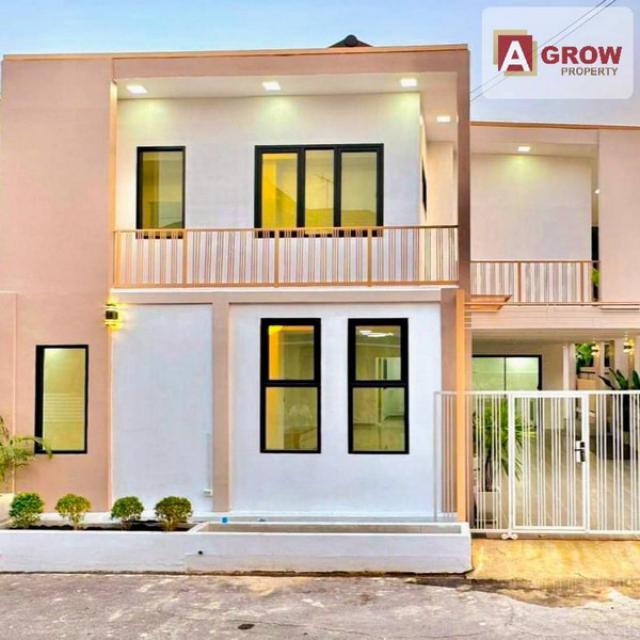 หมู่บ้านพฤกษา14A ซอยวัดลาดปลาดุก บ้านสวยมาก เฟอร์นิเจอร์จัดเต็ม ตกแต่งใหม่ พร้อมอยู่
