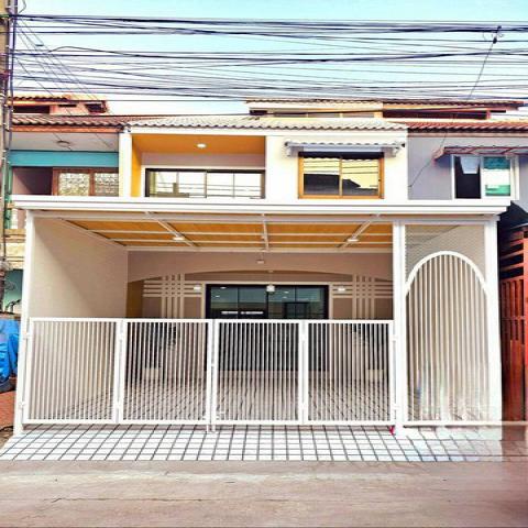 ขายทาวน์เฮ้าส์2ชั้นหมู่บ้านรสสุคนธ์ ในซอนวัดลาดปลาดุ ค้าขายได้