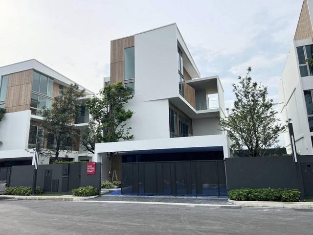 ให้เช่าบ้านเดี่ยว 3ชั้น โครงการ VIVE พระราม 9 ขนาด 72 ตรว 324 ตรม  อยู่ใกล้ Club House,สระว่ายน้ำ โครงการจาก​ Land​&Houses พร้อมเข้าอยู่ 