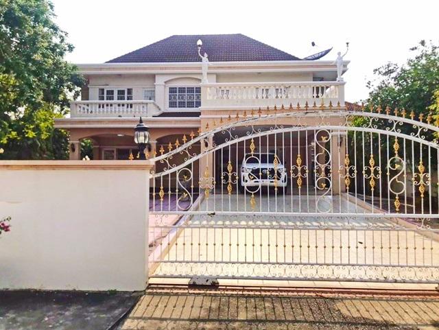 ให้เช่าคฤหาสน์ใหญ่มาก 2 ชั้น บรมราชชนนี ตลาดสดธนบุรี 2.55 กม.185 ตร.ว.400ตรม. อมรชัย พุทธมณฑลสาย3  3-4นอน 4น้ำ 5แอร์ 4จอดรถ