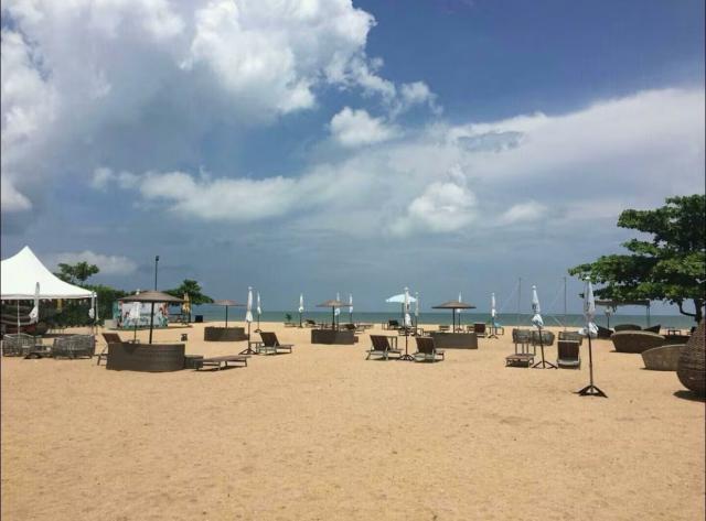 ขายคอนโด Grand Florida beachfront condo resort Pattaya พร้อมอยู่ ทำเลเยี่ยมในนาจอมเทียน พัทยา อำเภอสัตหีบ จังหวัดชลบุรี 