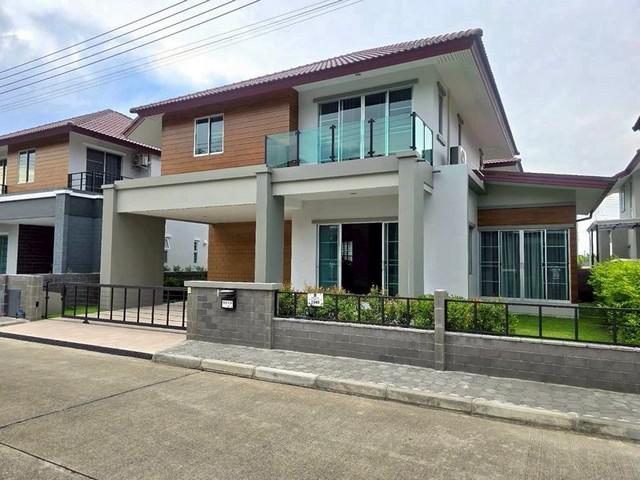 ให้เช่าบ้านใหม่ สไตล์โมเดิร์น เงียบสงบ โครงการ ซีรีนพาร์ค สันกำแพง