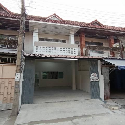 ขายทาวน์เฮ้าส์ 2ชั้น ม.หนองแขม ใกล้ตลาด คุณตาพลอย มีร้าน7-11 มินิบิ๊กซี เขตหนองแขม จังหวัดกรุงเทพมหานคร