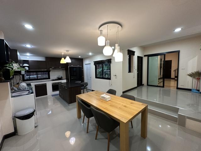 บ้านให้เช่า หมู่บ้าน Ampio Pattaya village 38,000/เดือน รวมค่าส่วนกลางแล้ว อำเภอบางละมุง จังหวัดชลบุรี 