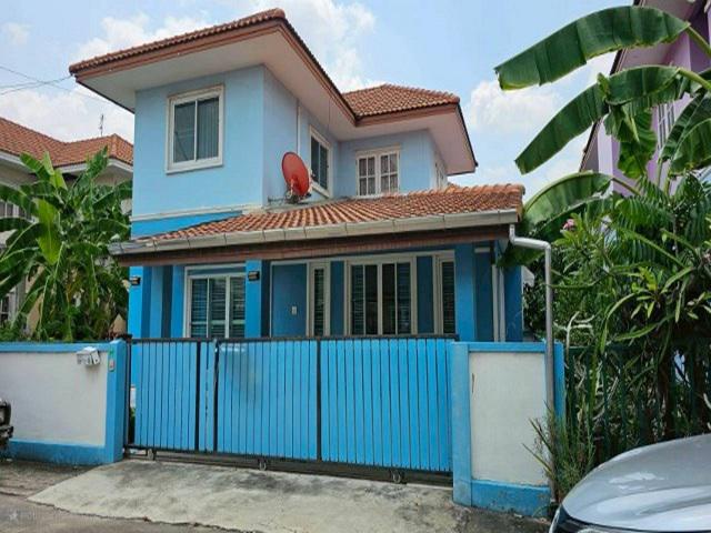 ขายบ้านเดี่ยว 2 ชั้น ขนาดเนื้อที่ 51.6 ตร.ว. หมู่บ้านพิชามญชุ์ 3 เดินทางสะดวกห่างจากถนนตลิ่งชัน-สุพรรณบุรี บางบัวทอง จังหวัดนนทบุรี