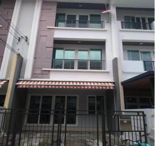 ให้เช่าทาวน์โฮม3ชั้น บ้านกลางเมือง ลาดพร้าว 71 เลียบทางด่วน ประดิษฐ์มนูธรรมใกล้MRT