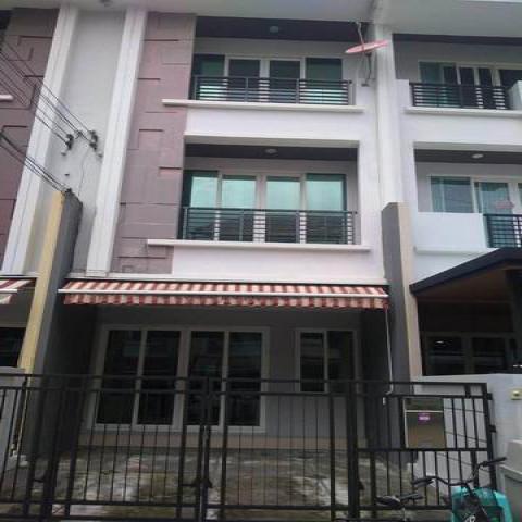 เป็นส่วนตัว 33 ตร.วา.129 ตร.ม. บรรยากาศร่มรื่น 2 นอน 1 น้ำ ตลาดพึ่งสุข 1.0 กม.ดูโฮม ลำลูกกาคลอง 7 600 ม. บ้านหรู 2 ชั้น เฟอร์หรู