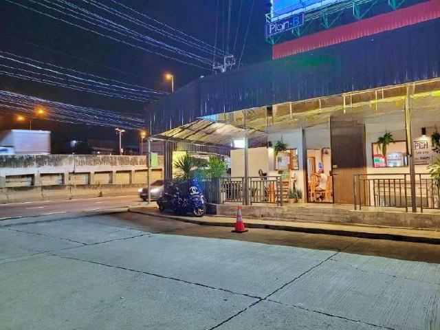 สาย2-3 ให้เช่าพื้นที่  1 ชั้น  ติดถนนใหญ่ 72ตร.ม.32ตร.วา. ถ.บรมราชชนนี สายใต้ใหม่ 4.43กม. ทำเลดี ร้านอาหาร โกดัง ร้านค้า  สำนักงาน 2 น้ำ 