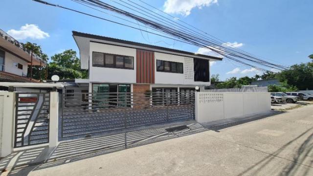 HR 5985 ให้เช่าบ้านเดี่ยว2ชั้น 92 ตร.ว.ย่านโชคชัย4 ลาดพร้าววังหิน เสนานิคม