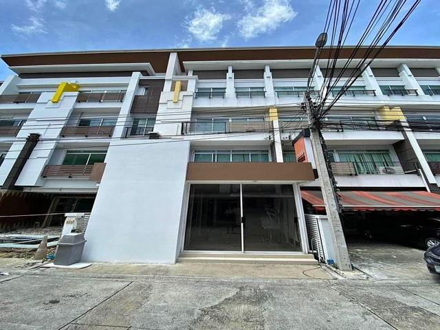 โฮมออฟฟิศ 4 ชั้น  260 ตรม.บิสทาวน์ ลาดพร้าว Biztown Ladprao เฟอร์นิเจอร์ พร้อมใช้งาน เหมาะทำออฟฟิศ เดินถึงรถไฟฟ้า ใกล้เลียบด่วน 