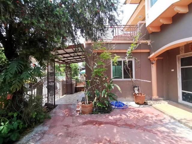  ชาวชื่นส้มเกลี้ยง Sale บ้าน ชวนชื่น ปิ่นเกล้า-วงแหวน 38 ตร.ว. 0 NGAN 0 ไร่ 4 Bedroom 3200000 B. อยู่สบาย